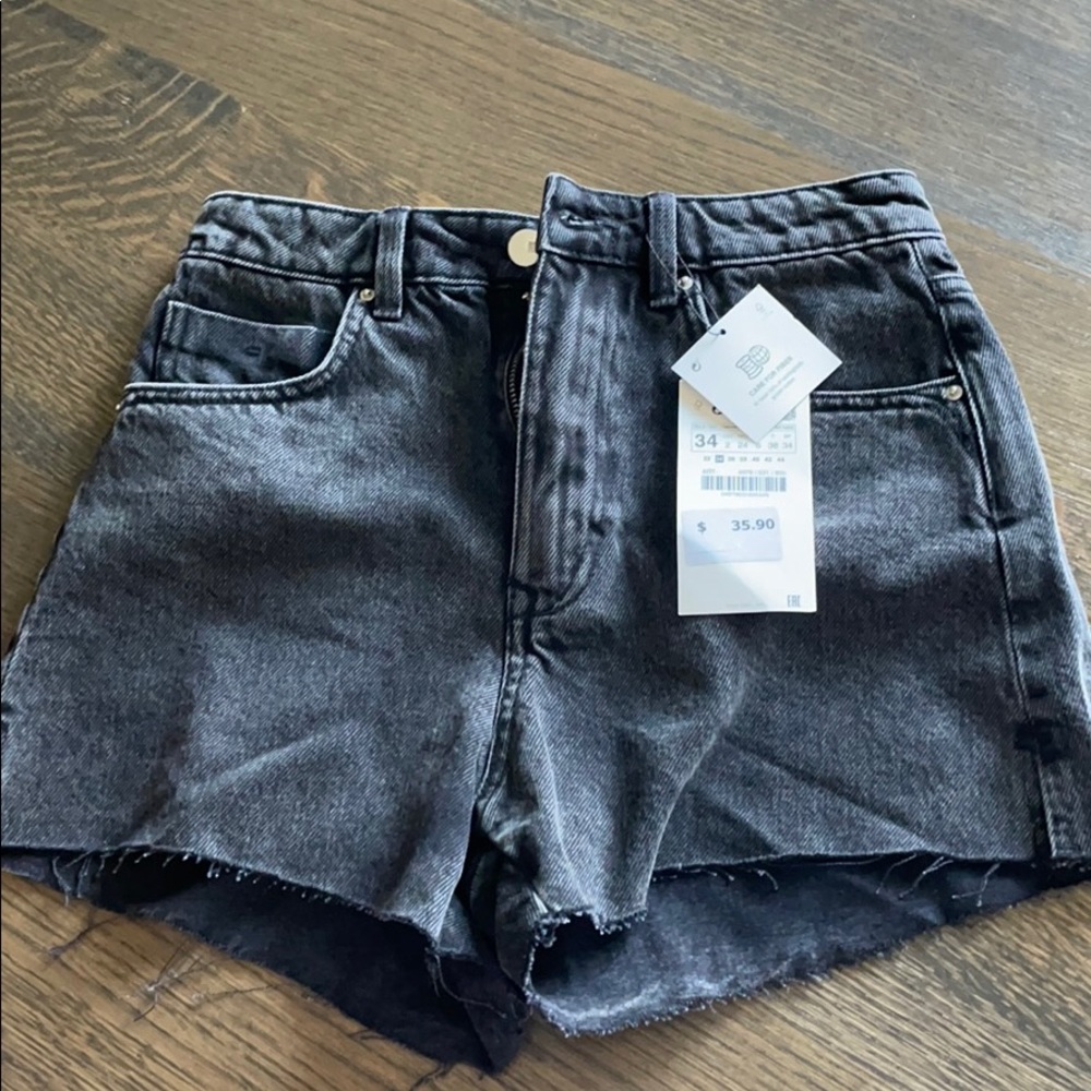 brand new zara black jean shorts!!!